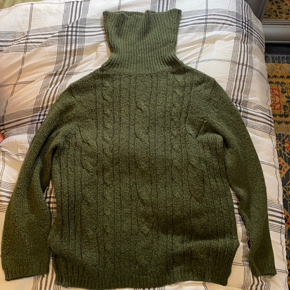 Green turtleneck sweater